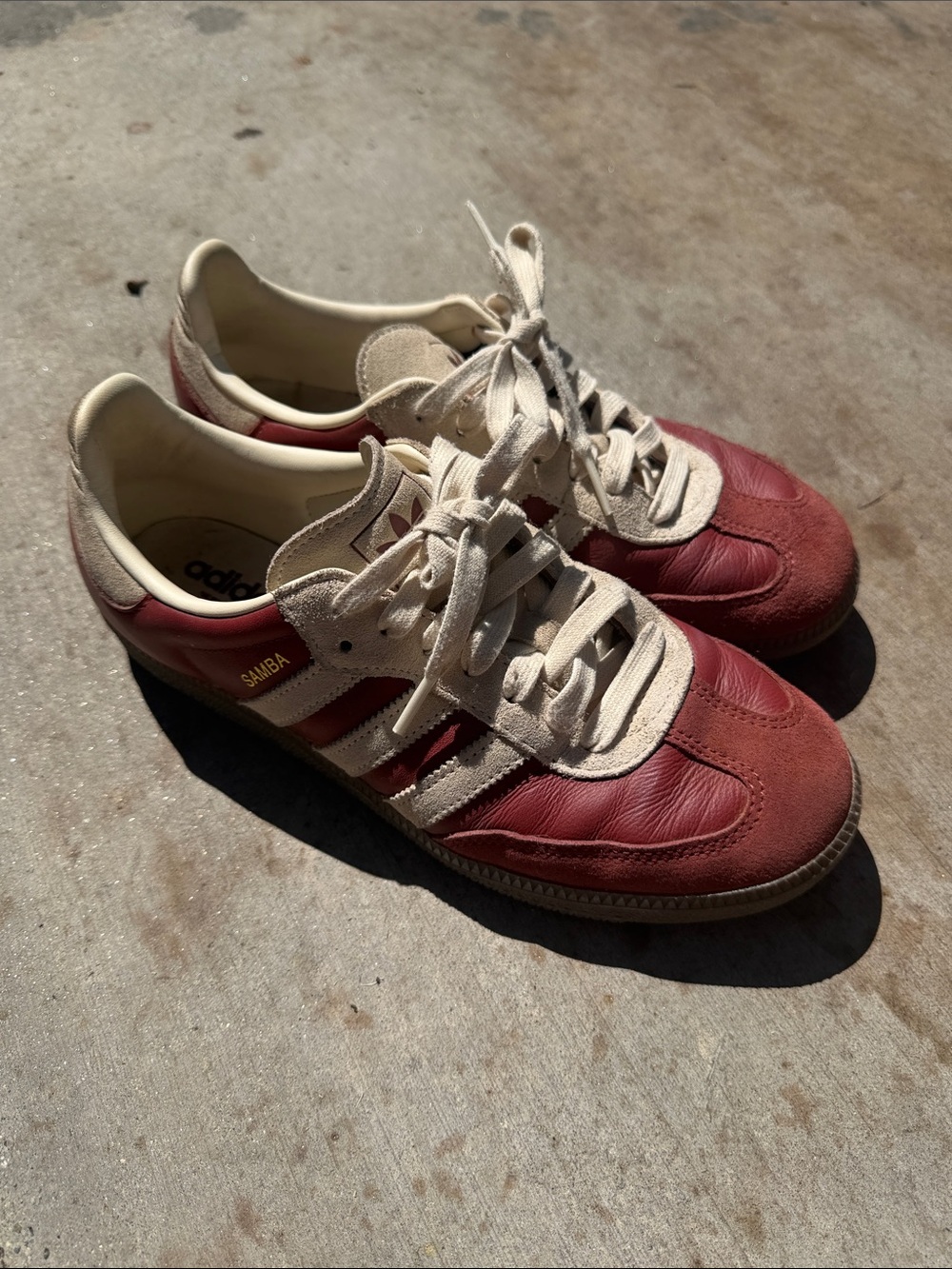 Men’s adidas samba maroon and cream sz 8